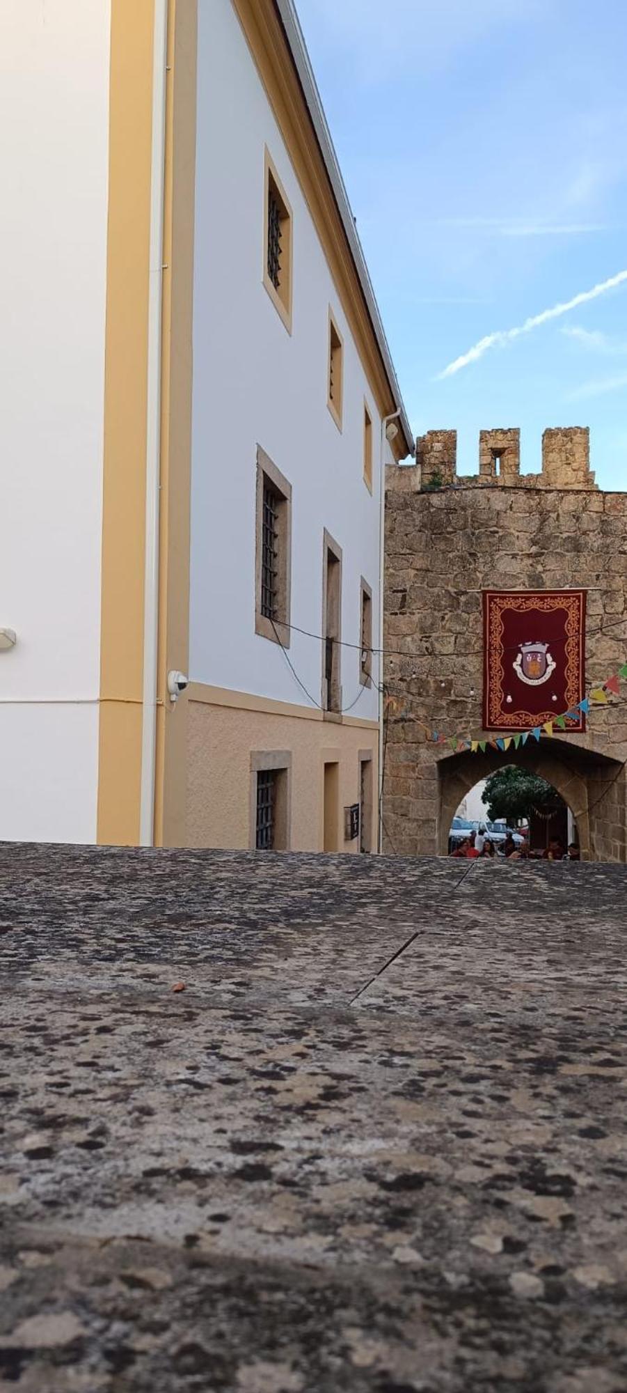 A Casinha Do Arco, Porta Da Vila Nisa Exterior photo