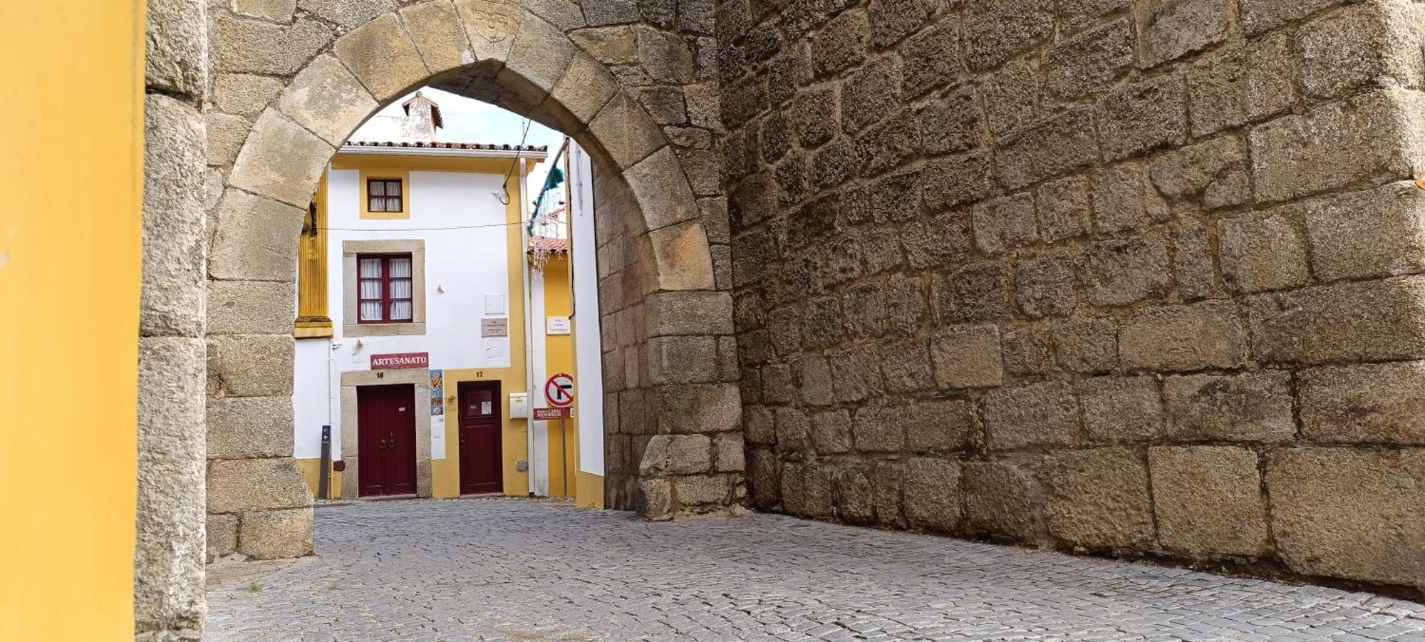 A Casinha Do Arco, Porta Da Vila Nisa Exterior photo